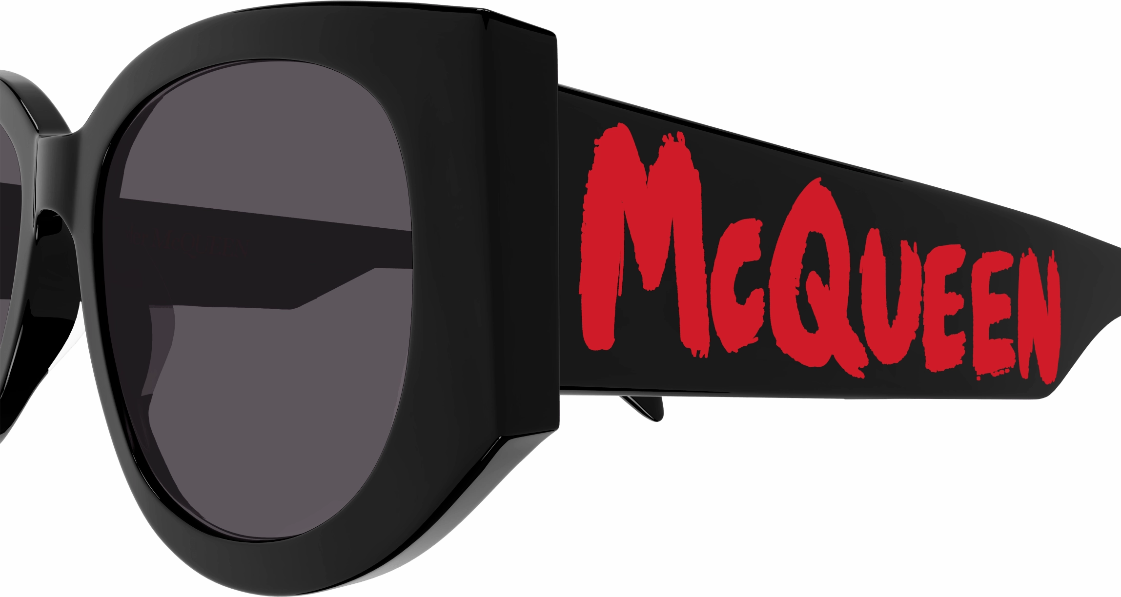 Alexander McQueen AM0330S