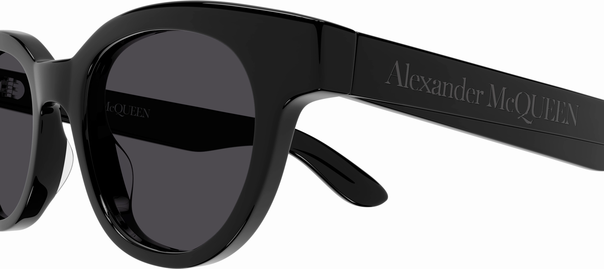 Alexander McQueen AM0383S