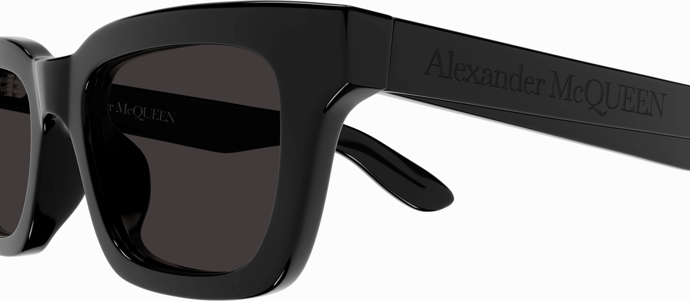 Alexander McQueen AM0392S