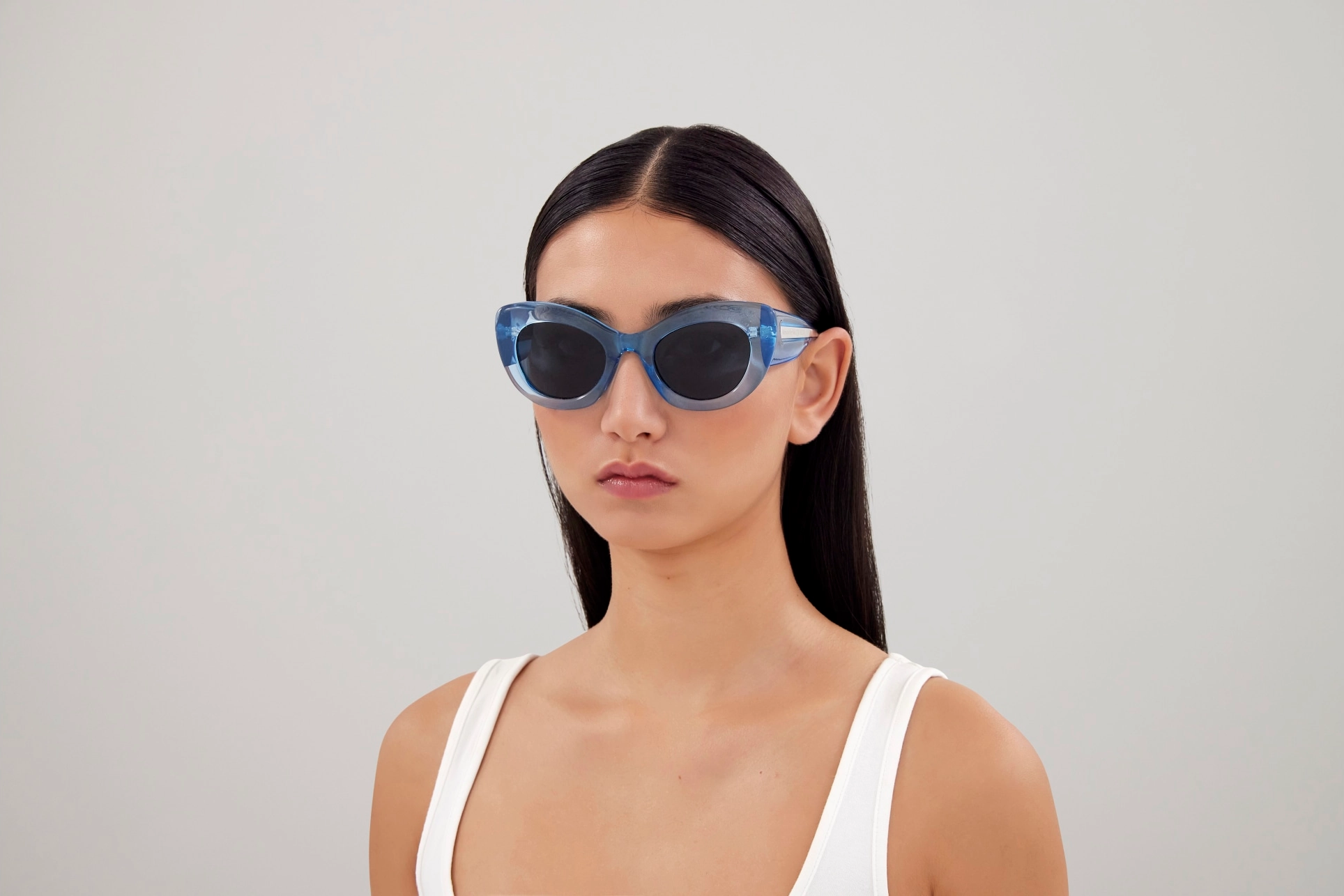 Alexander McQueen AM0403S