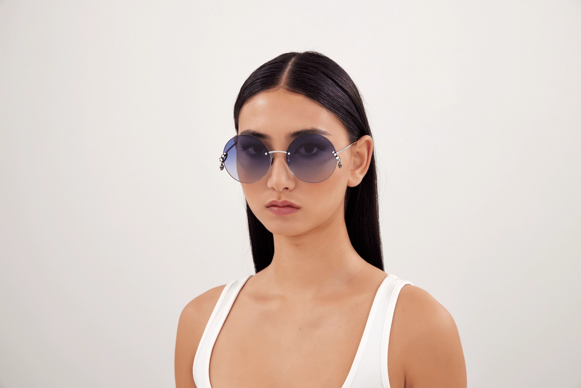 Alexander McQueen AM0418S