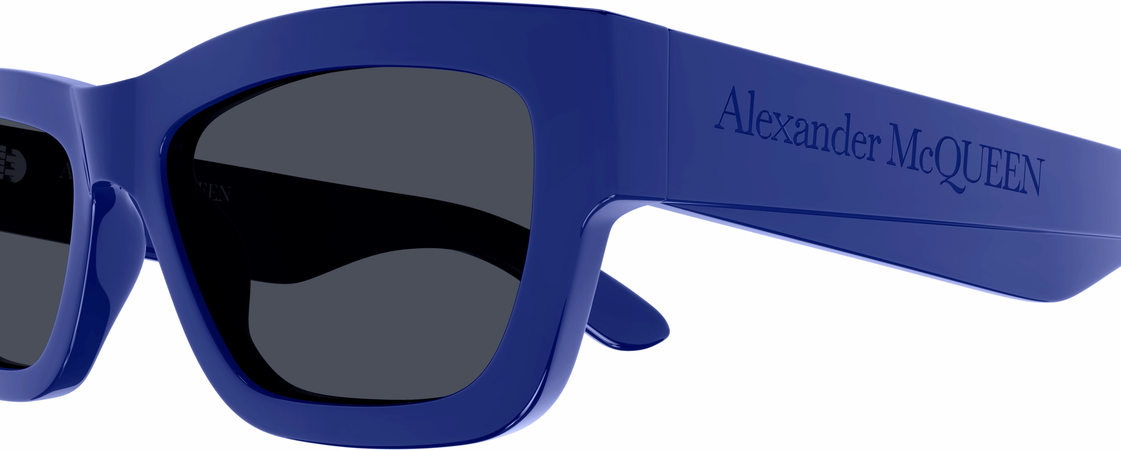 Alexander McQueen AM0419S