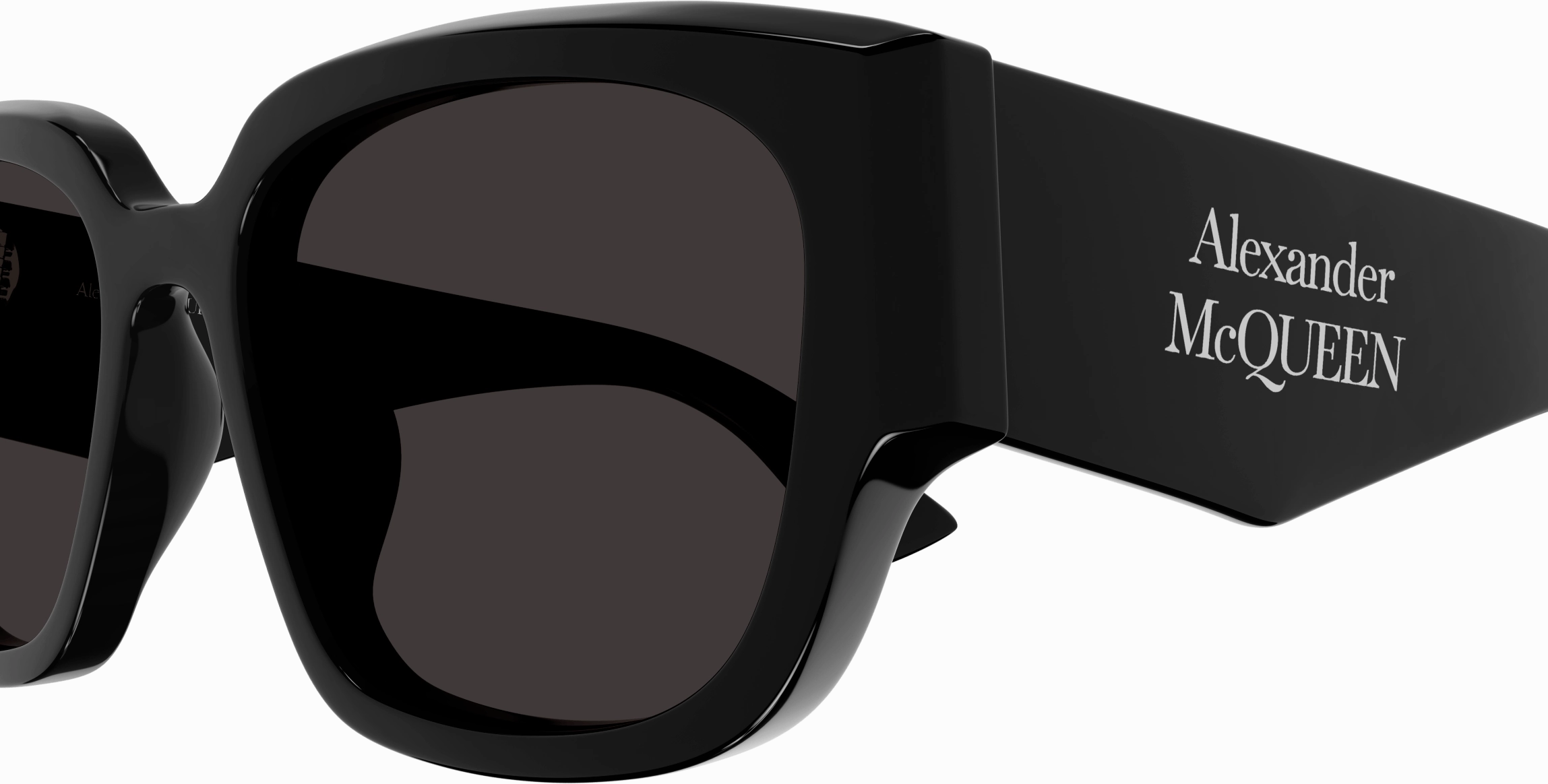 Alexander McQueen AM0468S