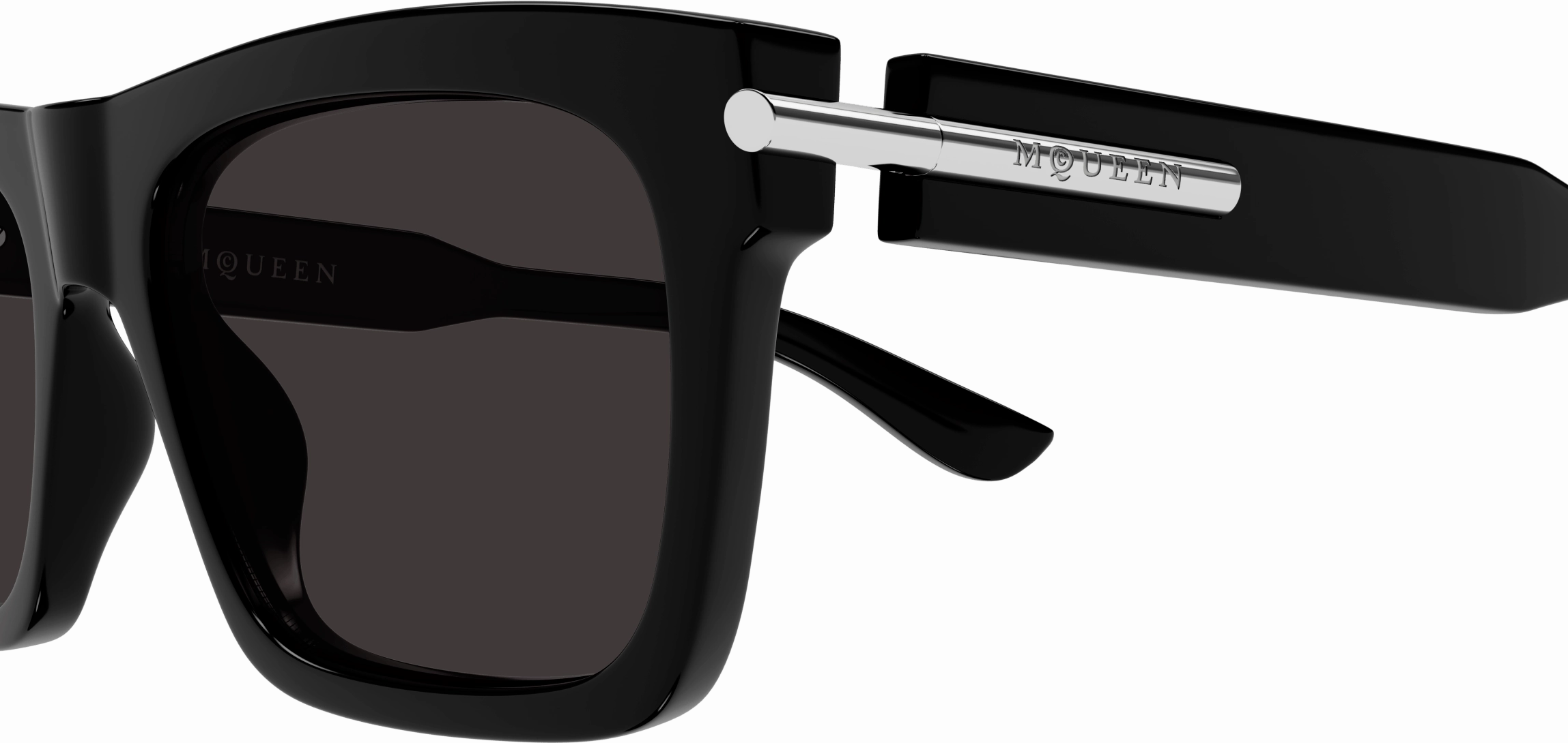 Alexander McQueen AM0495S