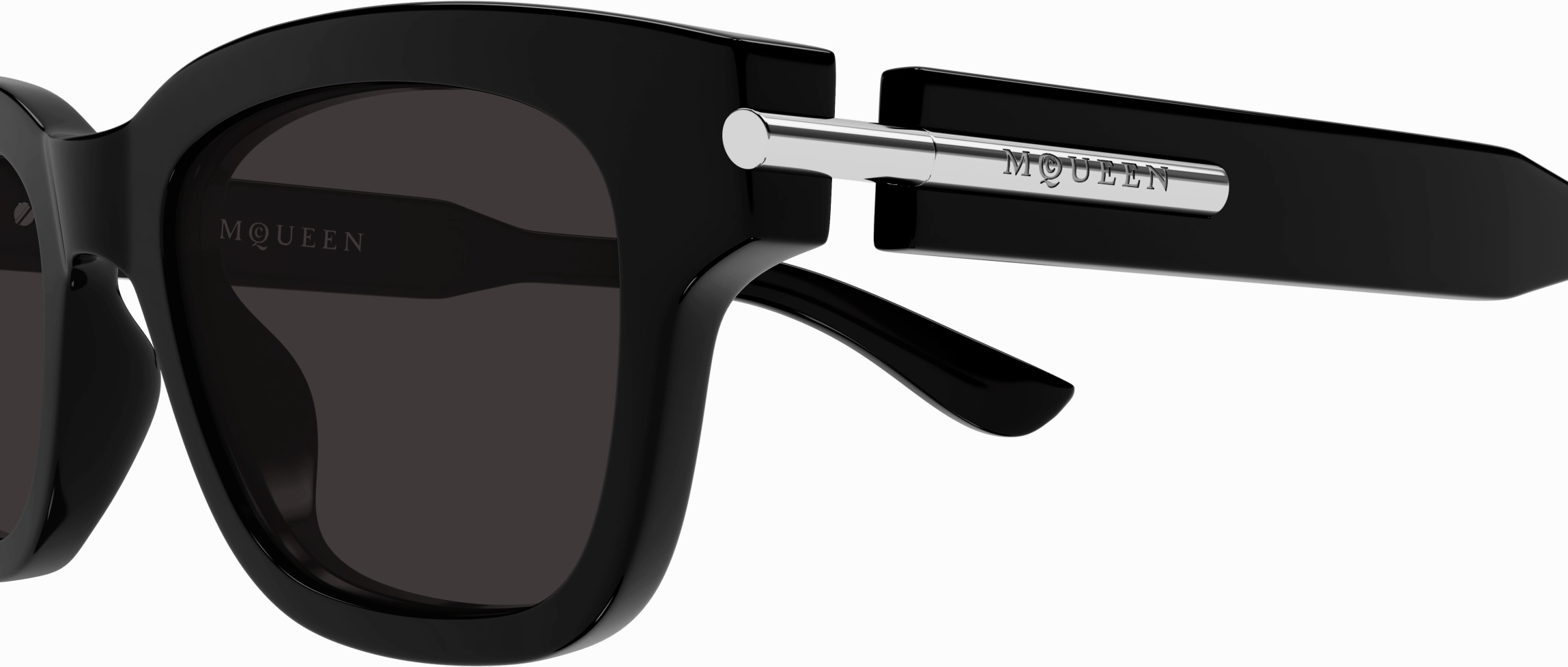 Alexander McQueen AM0497S