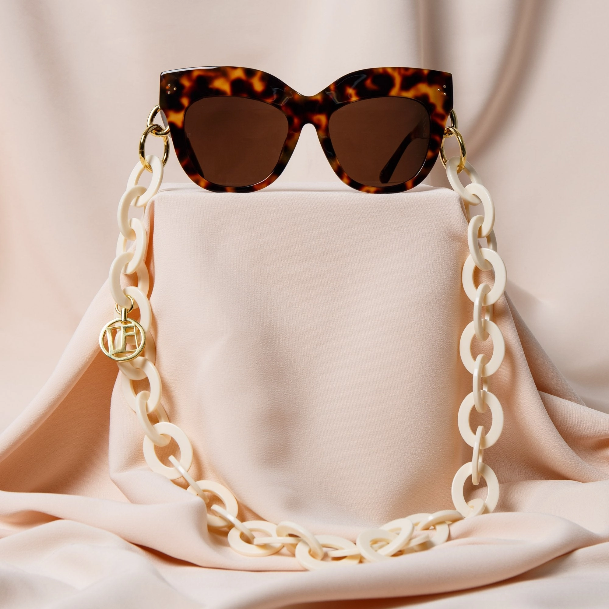 Linda Farrow LFL1049