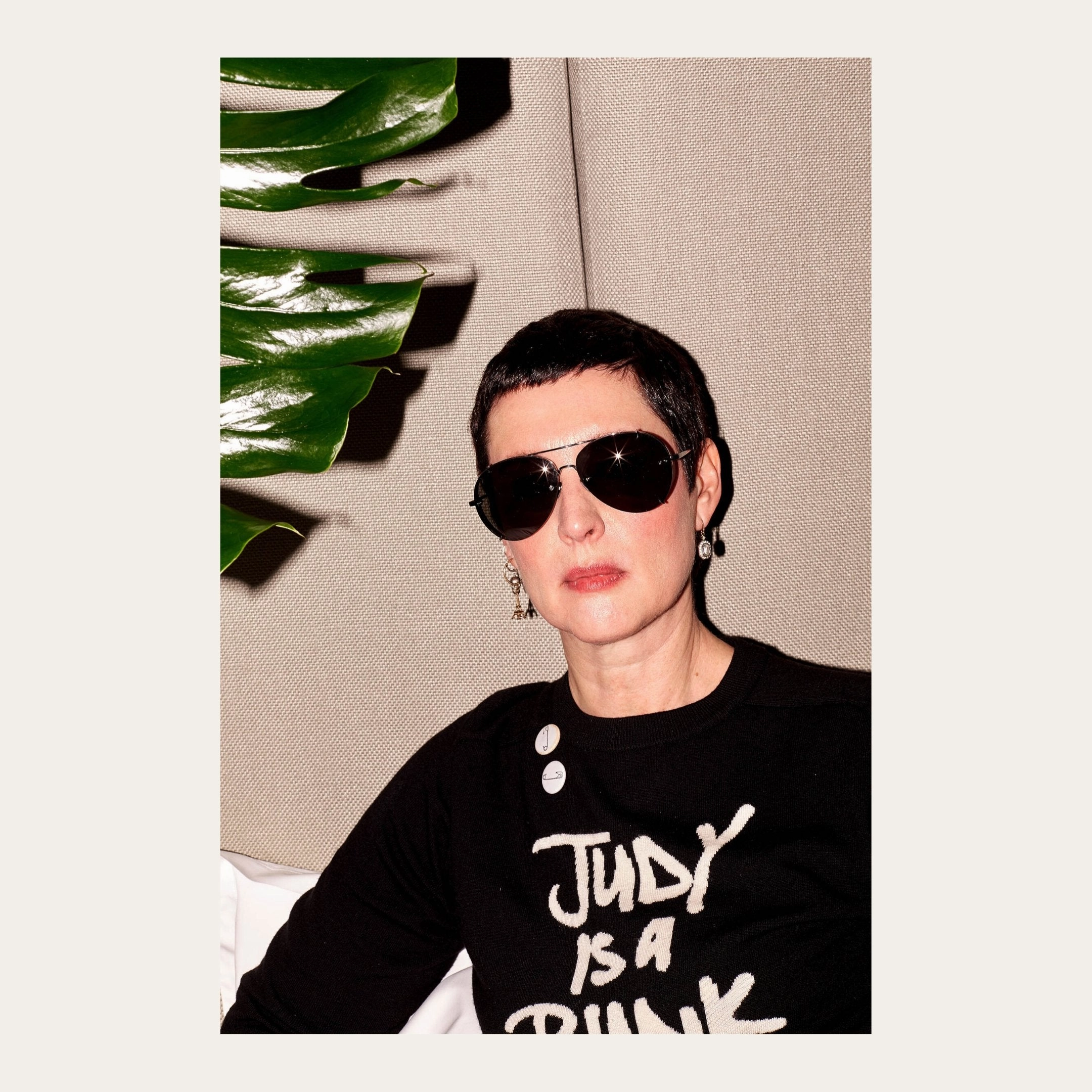Linda Farrow LFL729